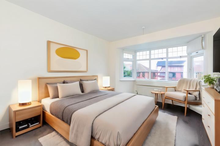 			3 Bedroom, 2 bath, 1 reception Semi-Detached House			 Cheviot Gardens, Golders Green